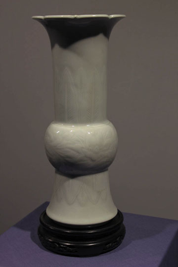 Titre :  
						Vase en porcelaine blanche