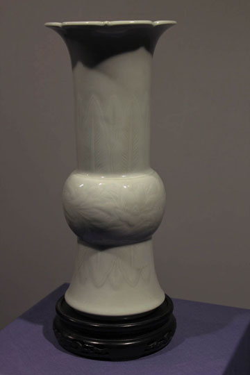 Titre :  
						Vase en porcelaine blanche