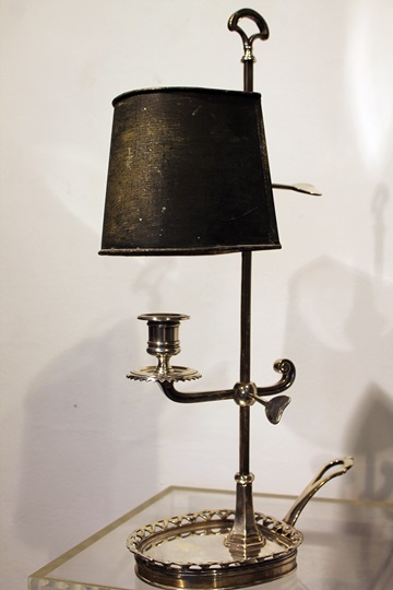 Titre :  Lampe bouillotte  